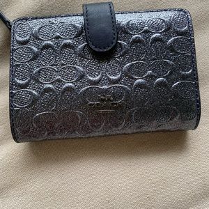 Coach  Logo Wallet New